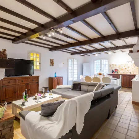 Le Bouisset By Interhome Сен-Глф