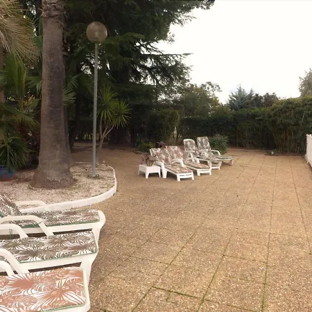 Appartement Le Bouisset By Interhome