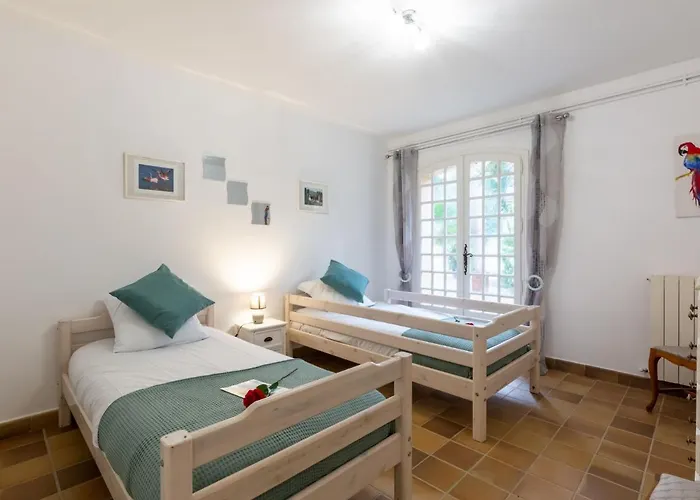 Le Bouisset By Interhome * سانت أي جولف